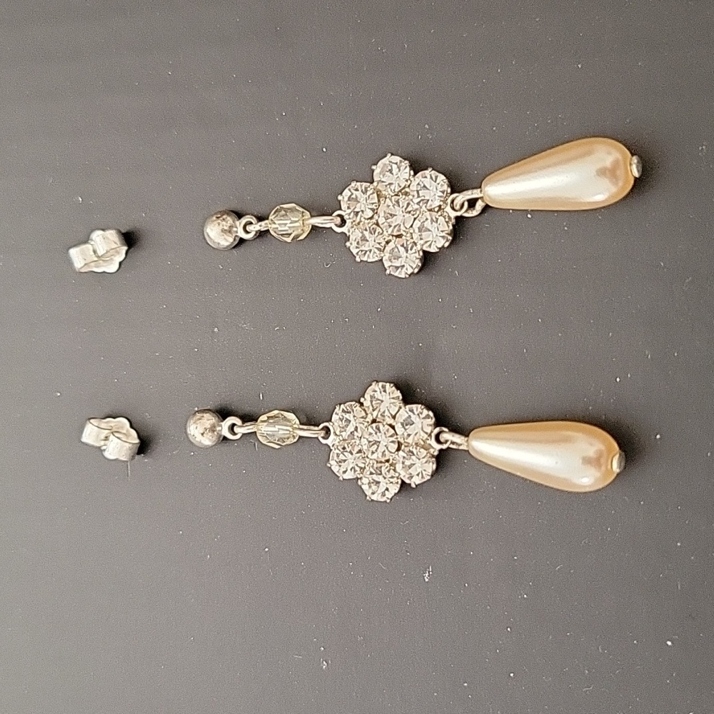 Rhinstone/Faux Pearl Drop Post Earrings